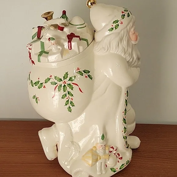 Vintage 1999 Lenox Holiday Collection Santa Skates Cookie Jar - Picture 5 of 13